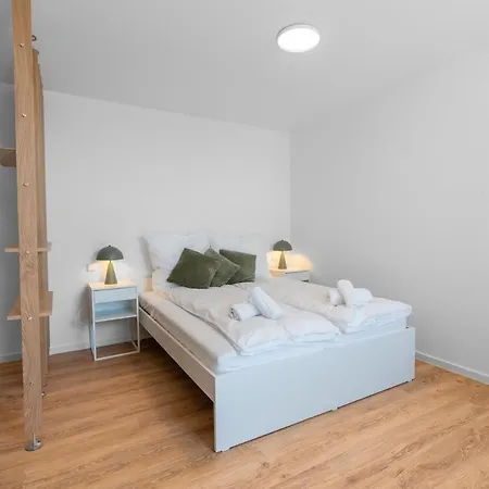شقة Gemuetliches City-apartment In Bester Lage Fuer 4 P